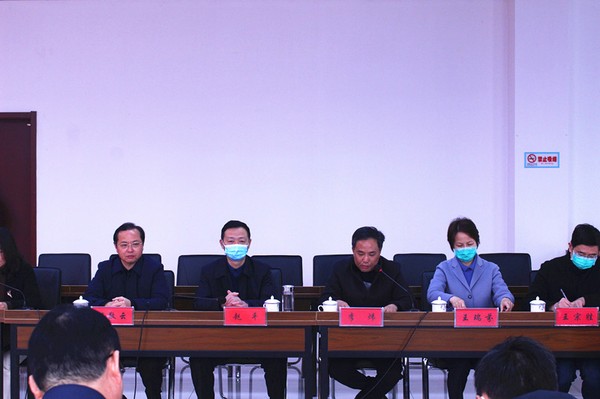 炜 发言.jpg